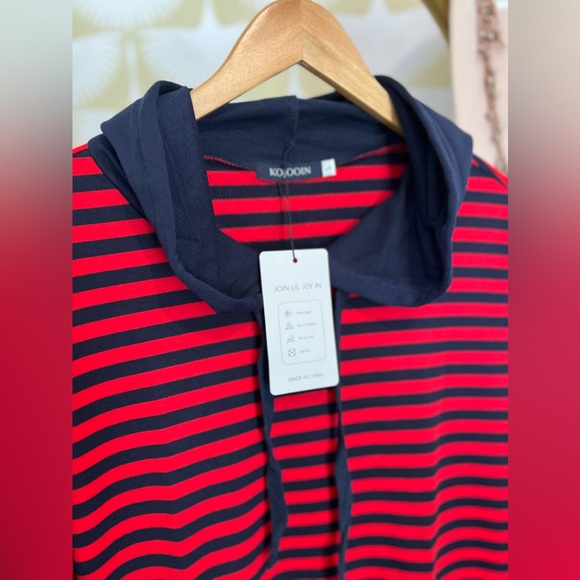 Long Sleeve Hoodie Dress with pockets - Picture 3 of 6